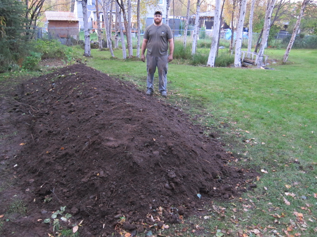 The finished hugelkultur in Alaska.