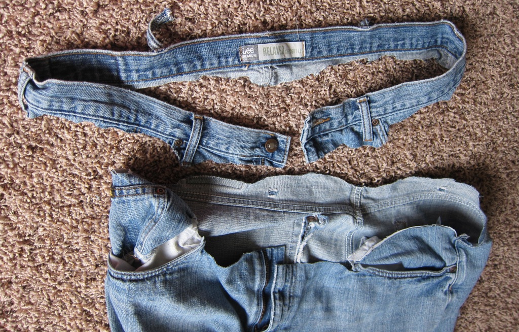 jeans with cut waistband